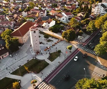 Апартаменты Old Town Hideaway Free Parking *